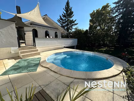 maison familiale sur plus de 14 ares avec piscine  dépendance et potentiel 2 logements
