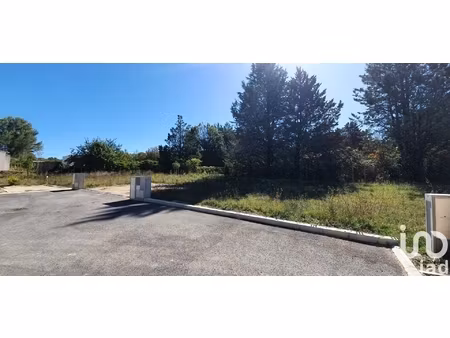 vente terrain à bâtir 582 m²