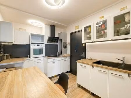 t4 lumineux – rez-de-chaussée surélevé