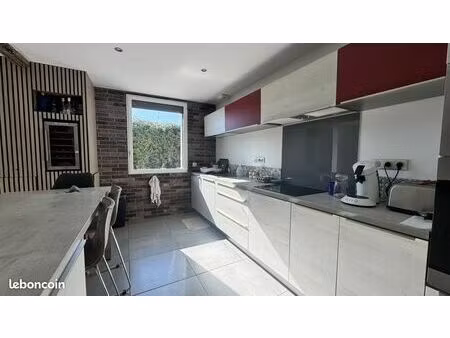 maison 5 pièces 157 m²