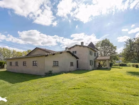 vente maison 7 pièces 211 m² à parcoul-chenaud (24410)  270 810 €