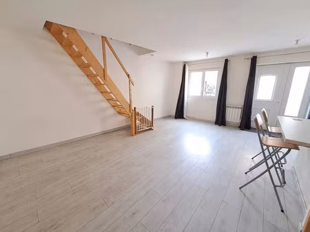 vente divers 2 pièces 40 m² saint-christoly-de-blaye (33920)