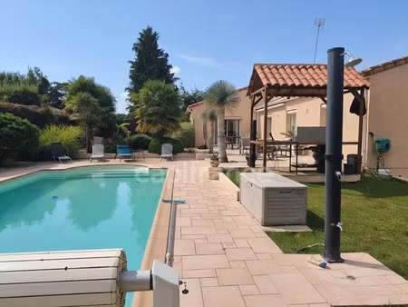 vente maison 5 pièces 176 m² à pisany (17600)  468 000 €