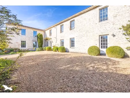 vente maison 10 pièces 305 m² à landrais (17290)  790 000 €