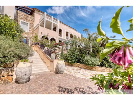 vente appartement 5 pièces 195 m² à rayol-canadel-sur-mer (83820)  2 980 000 €