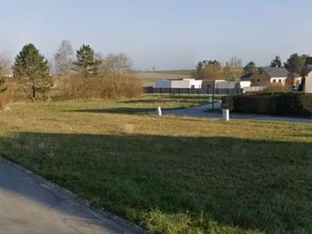 terrain constructible viabilisé à vendre