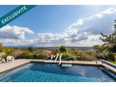 villa de luxe à vendre dans le quartier centre urbain