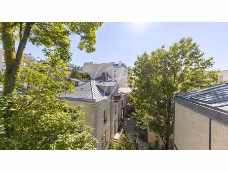 maison de luxe à vendre dans le quartier montmartre