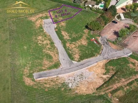 terrain constructible viabilisé à vendre