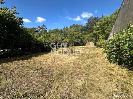 terrain 876 m² pissotte