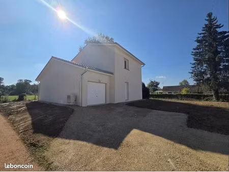 villa 5 pièces 100 m²