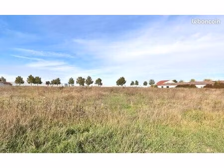 terrain 16600 m² la rivière-de-corps