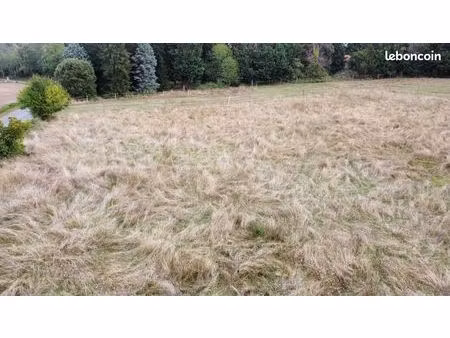 terrain 1 273 m² tremolat