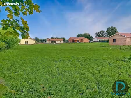 terrain 1451 m² saint-bénigne