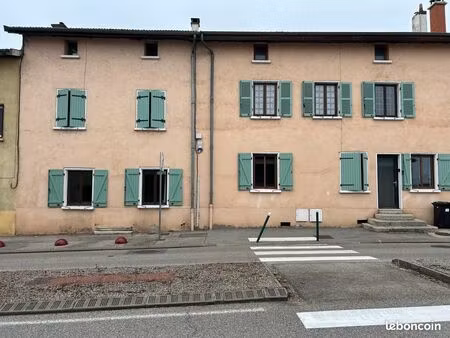 maison de village 3 pièces 95 m²