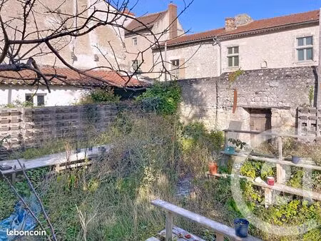 terrain 308 m² charroux