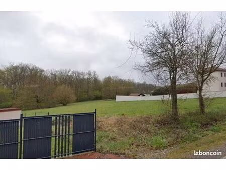 terrain 967 m² charmeil