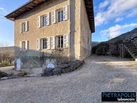 maison 10 pièces 268 m²
