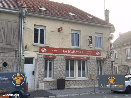 immeuble 280 m² berry-au-bac