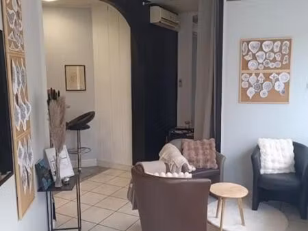 commerce beauté/coiffure fesches le chatel