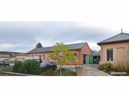 local commercial ou artisanal