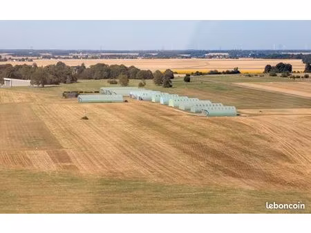 emplacement dans hangar réservé pour autogire ou pendulaire