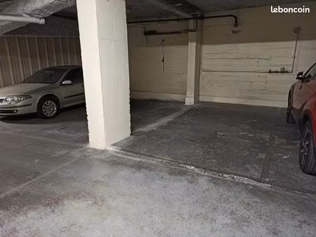 place de parking en sous sol à st prix -gros noyer