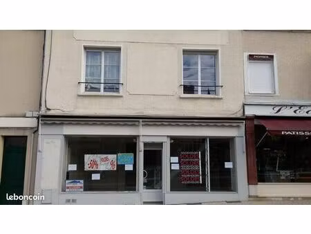 local 70 m² issoudun