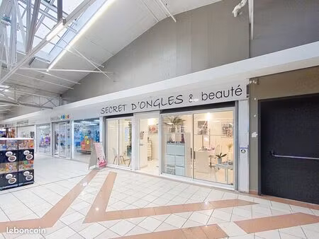 a gradignan - fonds de commerce onglerie esthétique