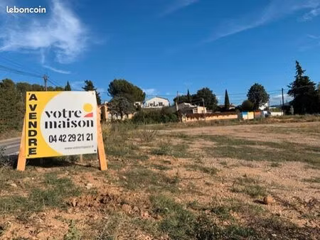 terrain 600 m² pourrieres