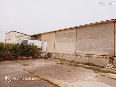 hangar  entrepôt  atelier