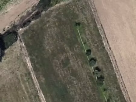 terrain de 1250m² non constructible classé