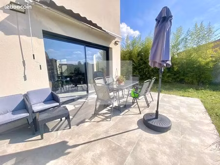 villa 5 pièces 119 m²