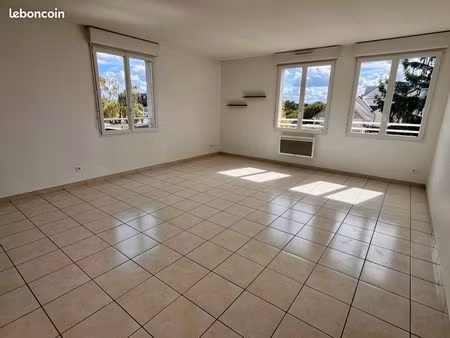 montlouis centre ville grand f3 avec grand garage sans charges