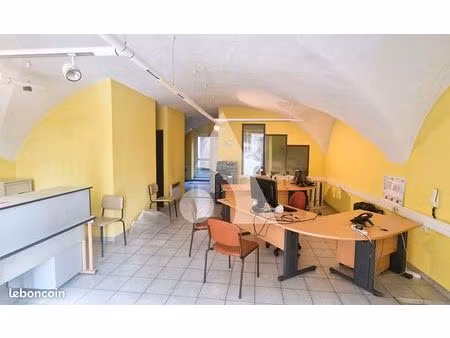 local commercial 72 m² privas