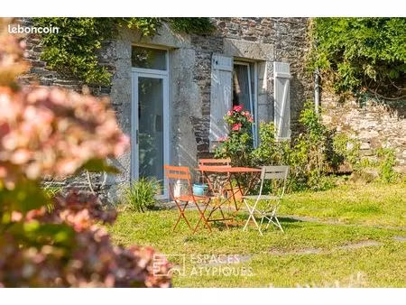 maison 9 pièces 261 m²