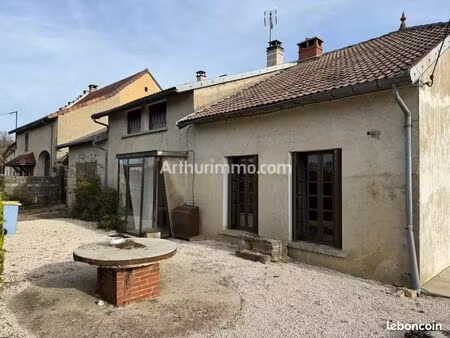 maison 3 pièces 150 m²