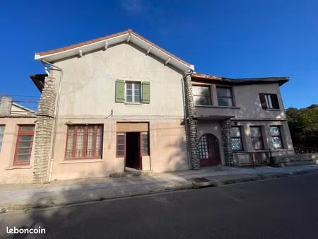 immeuble 7 pièces 294 m²