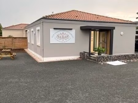 location bureaux 72 m² divisbles - la limouzinière