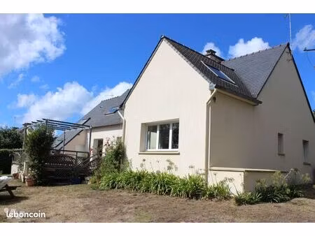 maison 9 pièces 156 m²