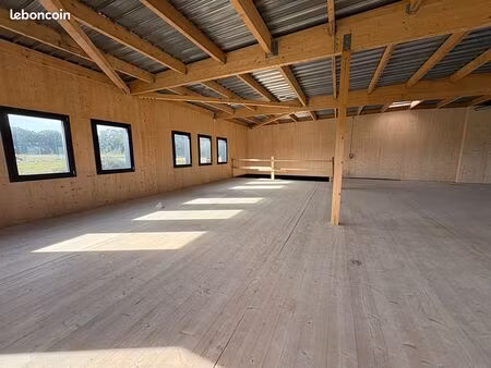 bureaux 220 m² ploudaniel