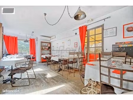 local restaurant 45 m²
