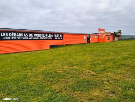 local d’activité 225 m2