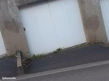a louer garage 14 m2