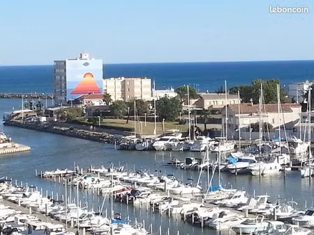 studio cabine vue mer pour etudiant sept à juin 590 euros par mois