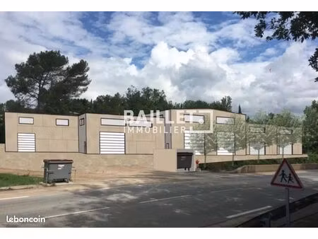 entrepôt 115 m² fayence