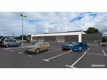 local 750 m² ploulec h