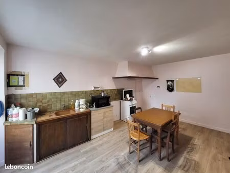 maison de village 3 pièces 96 m²