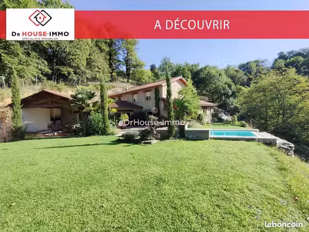 villa 7 pièces 483 m²