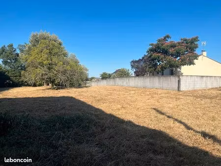 terrain 2097 m² saint germain sur moine